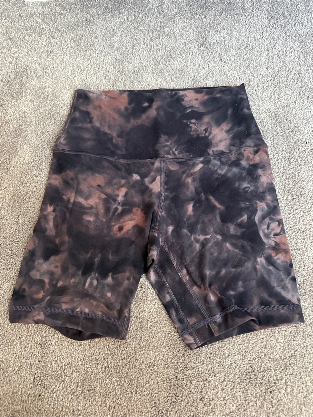 Lululemon - High-Waist Tie-Dye Active Bike Shorts 7” - Black & Mauve